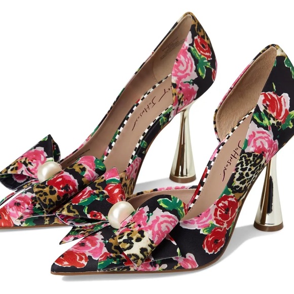 Betsey Johnson Shoes - Betsey Johnson Floral Bow Pointed-Toe Heels in Black, Pink, Red, Green, Gold
